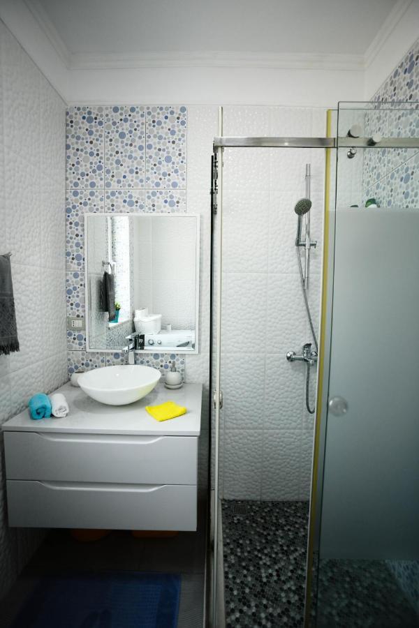 Vila Rina At Aquamarine Residence Vlorë Esterno foto
