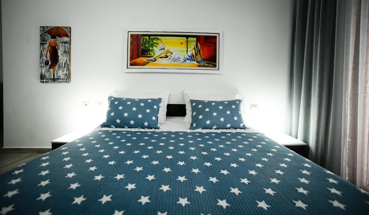 Vila Rina At Aquamarine Residence Vlorë Esterno foto