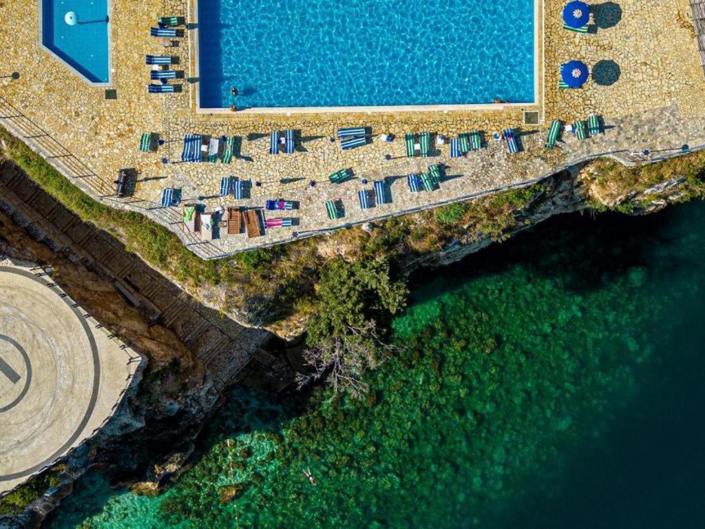 Vila Rina At Aquamarine Residence Vlorë Esterno foto