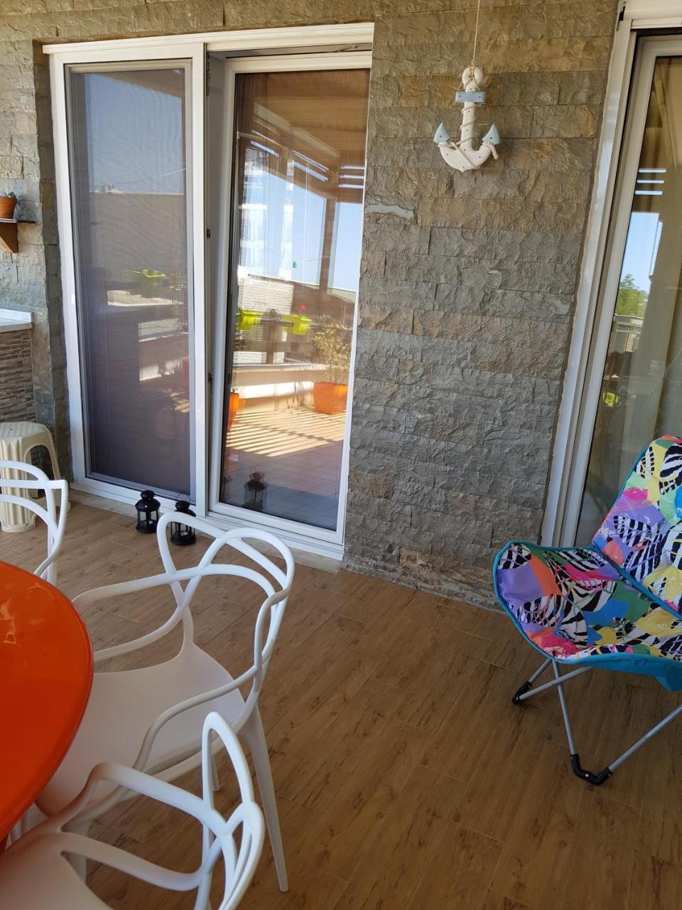 Vila Rina At Aquamarine Residence Vlorë Esterno foto