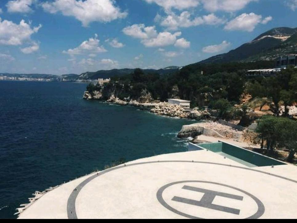 Vila Rina At Aquamarine Residence Vlorë Esterno foto