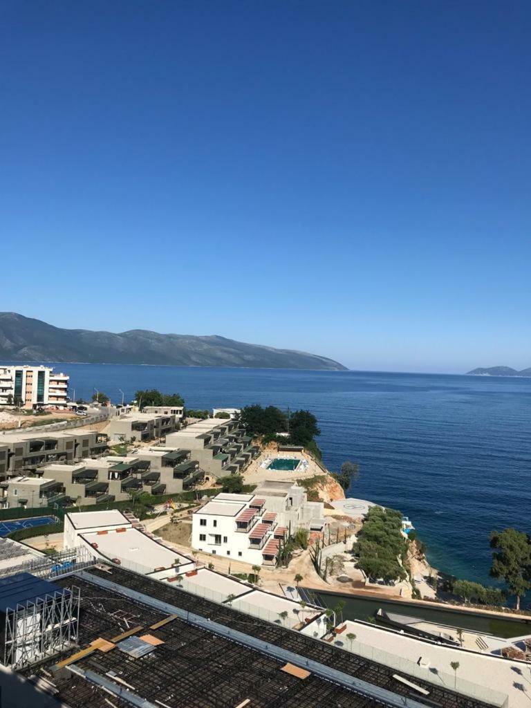 Vila Rina At Aquamarine Residence Vlorë Esterno foto